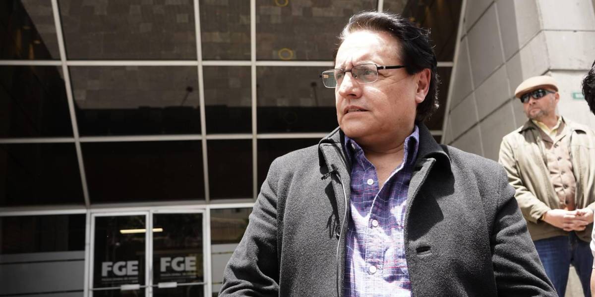 Villavicencio dice que renunciará a la presidencia de la Comisión de Fiscalización