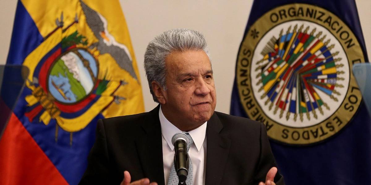 Lenín Moreno deja el poder con 9,3 % de aprobación