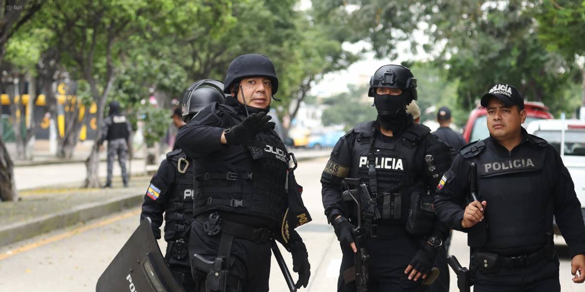 Estos derechos están limitados o suspendidos con el estado de excepción en Guayaquil, Durán, Samborondón, Santa Elena y Los Ríos