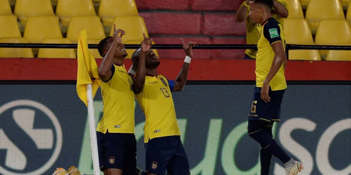 Ecuador gana 3-0 a Bolivia en Guayaquil