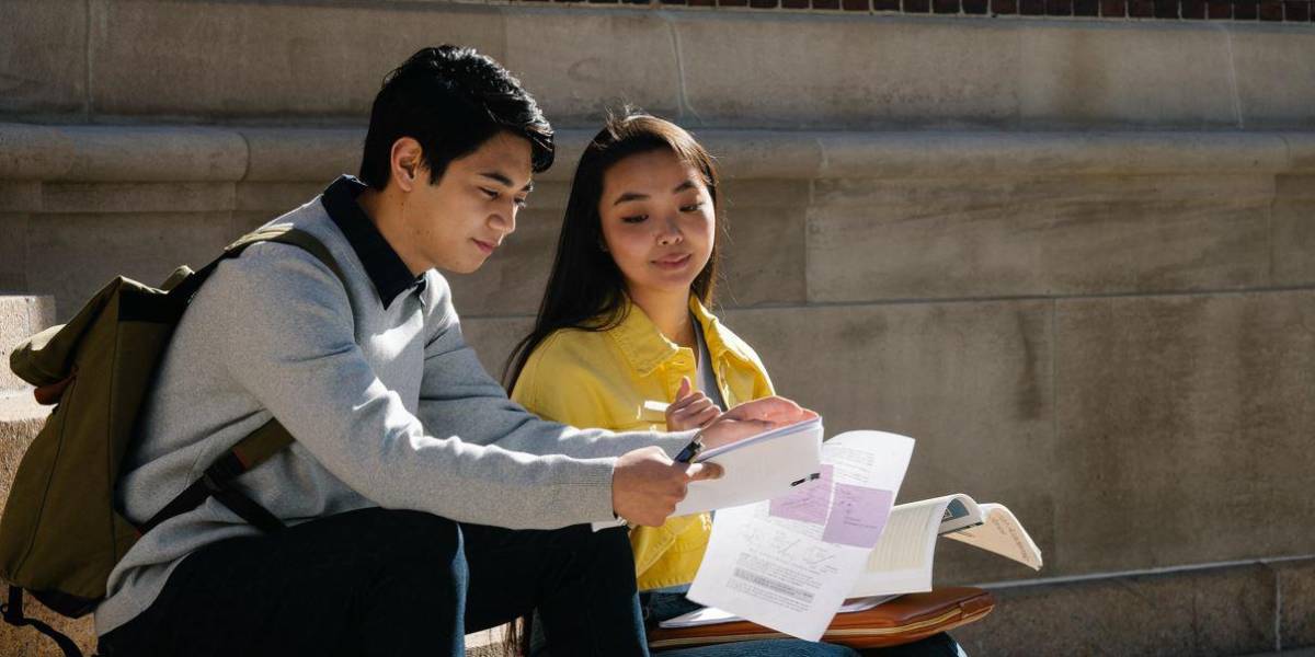 Guillermo Lasso ofrece becas a jóvenes para maestrías en Ecuador