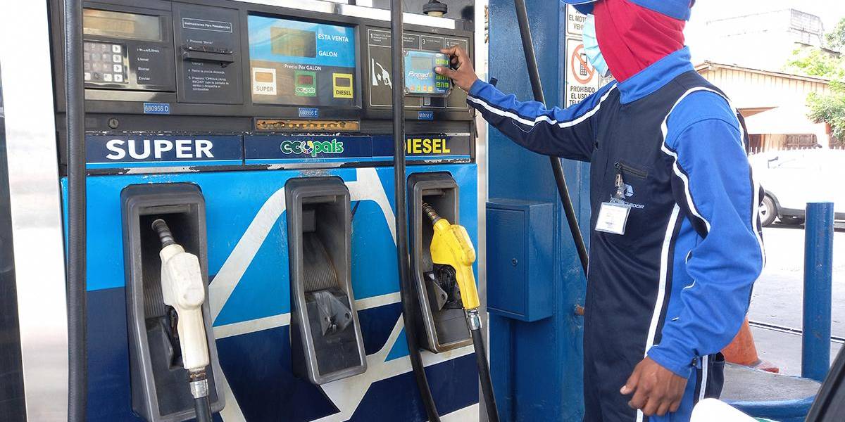 ¿Qué daños puede sufrir un vehículo al pasar de gasolina Súper a Extra?