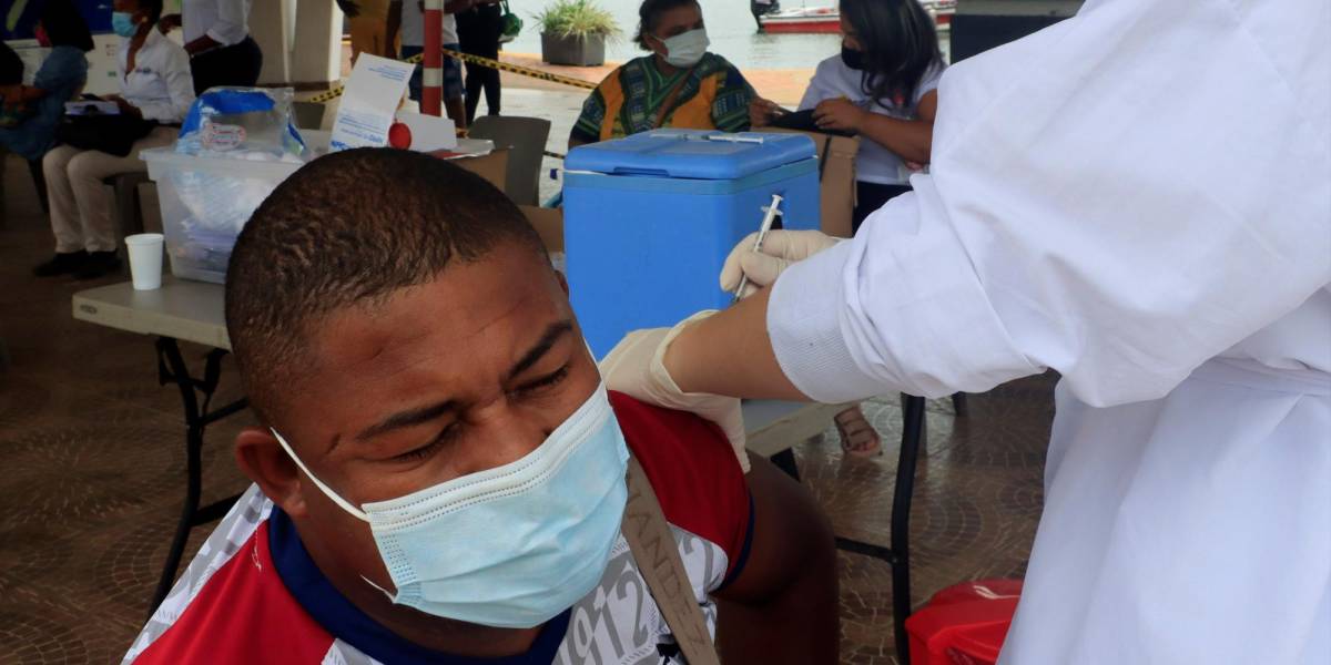 Ecuador registra notorio alivio en contagios y fallecimientos por COVID-19