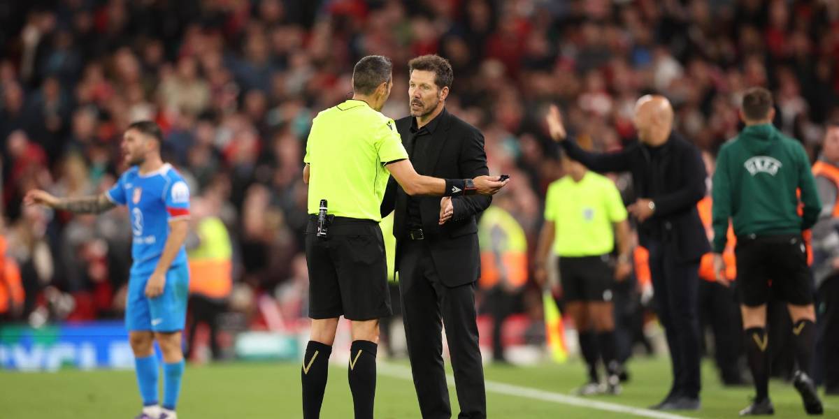El aficionado que se encaró con Diego Simeone tachó de cobarde al argentino