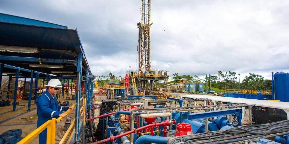 Organizaciones denuncian que 246 trabajadores técnicos de Petroecuador fueron despedidos