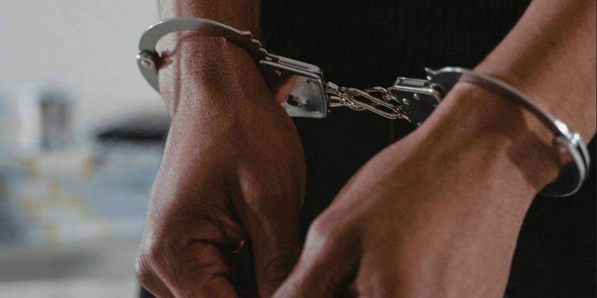 Hombre es sentenciado a prisión por abuso sexual contra dos niñas en Quito