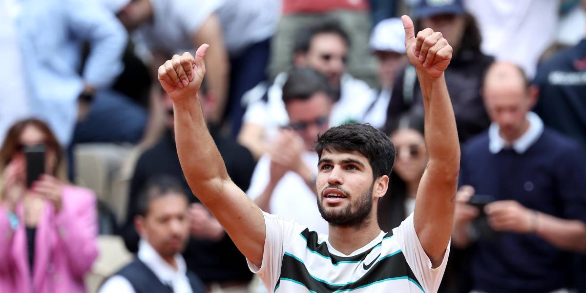 Alcaraz arranca la defensa de Roland Garros con triunfo sin fisuras ante Zeppieri