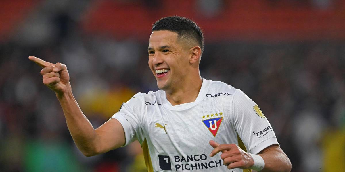 Se revelan los motivos de la salida de Álex Arce de Liga de Quito