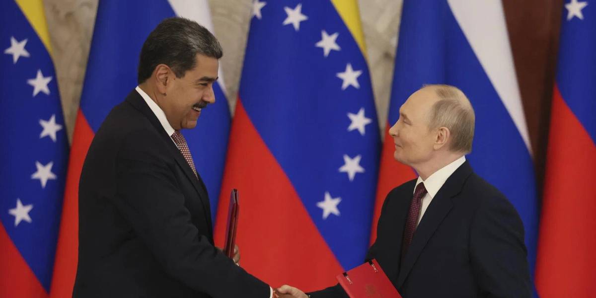 Los presidentes de Venezuela y Rusia firman acuerdo de asociación estratégica