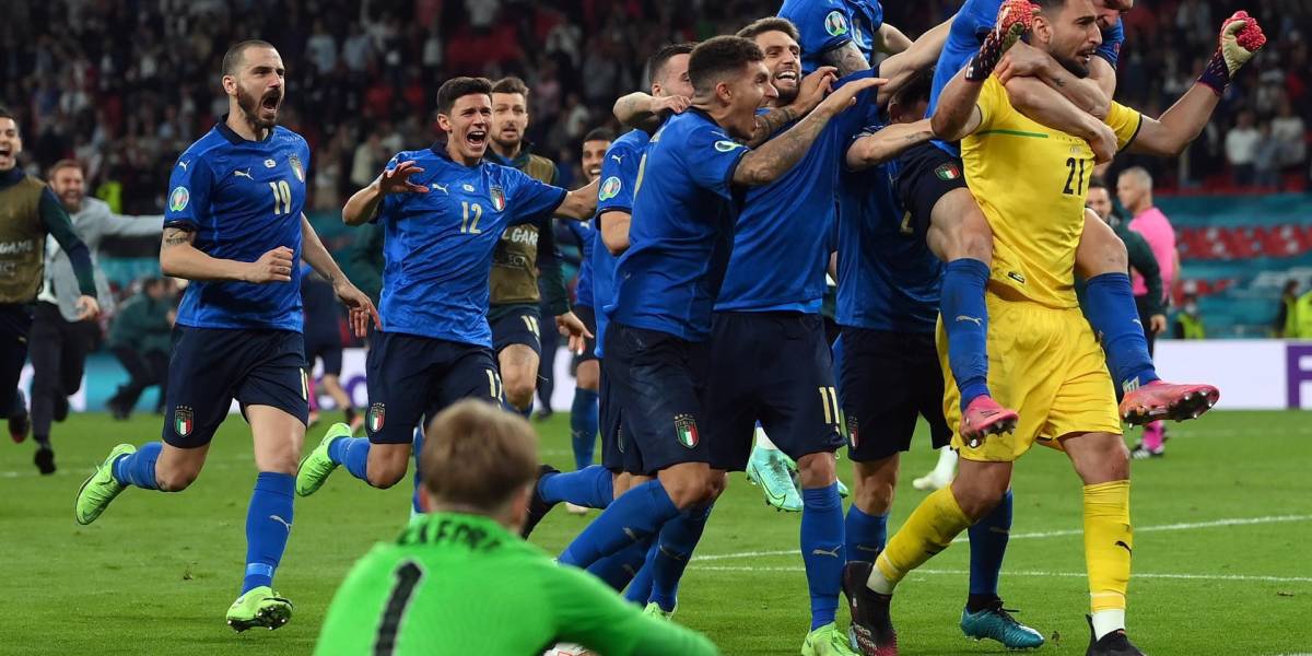 Italia gana su segunda Eurocopa en los penaltis