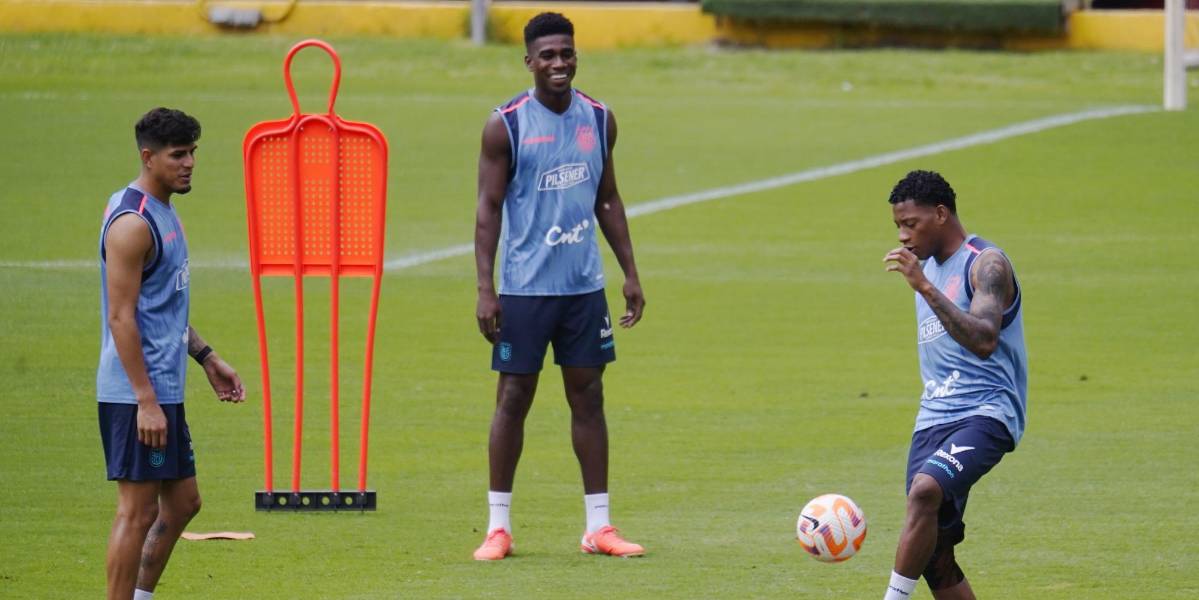 La selección de Ecuador entrenó en el estadio Monumental previo al partido ante Argentina