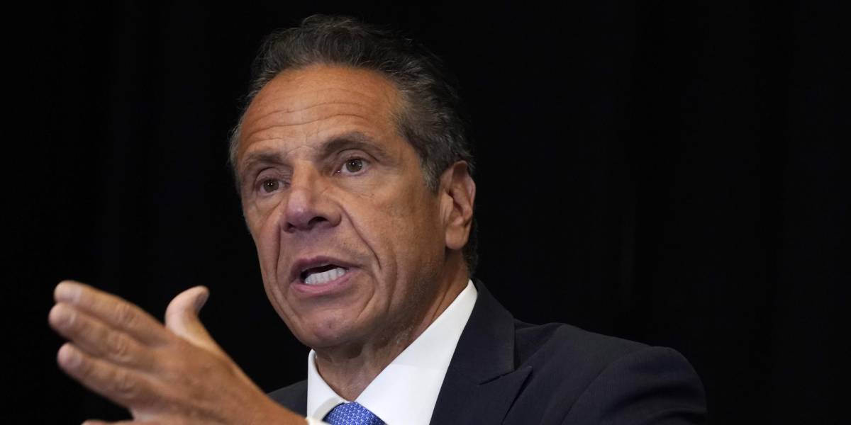 Exigen al gobernador del estado de Nueva York renunciar tras acusaciones de acoso sexual