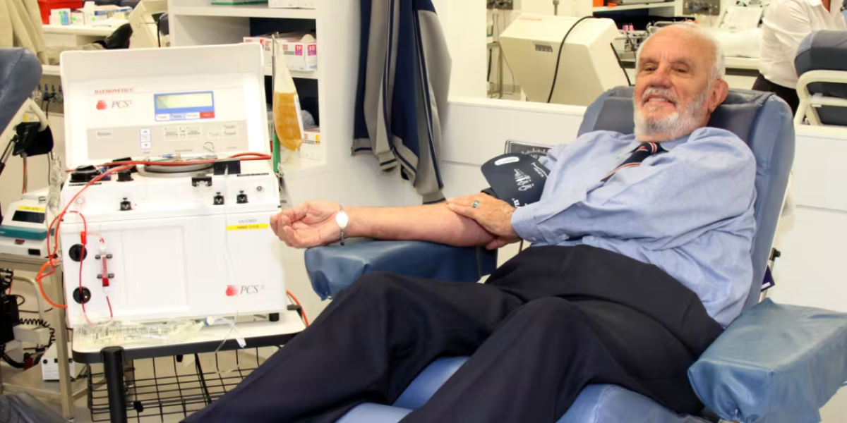 El australiano que salvó a más de dos millones de bebés con donaciones de sangre murió a los 88 años