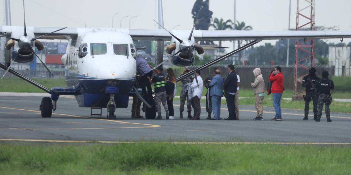 Los 12 detenidos por el Caso Purga son llevados a Quito