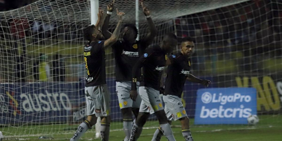 Aucas derrotó al Deportivo Cuenca y mantiene el liderato en Liga Pro