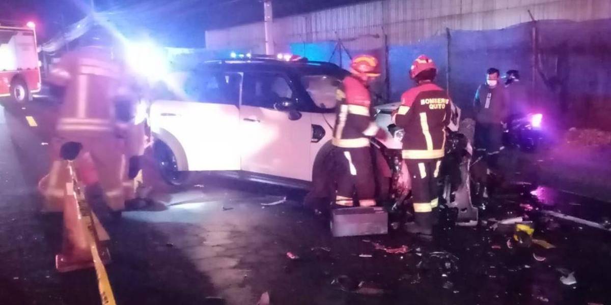 Siniestros de tránsito en Sangolquí y Mejía dejaron un fallecido y 11 heridos