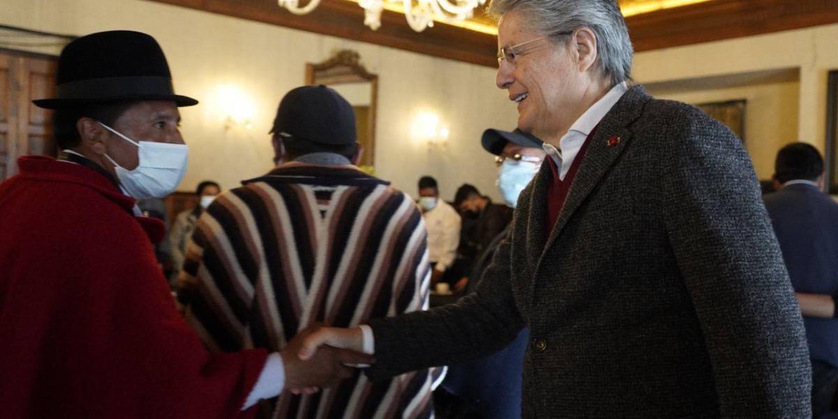 Guillermo Lasso: estamos trabajando en un paquete de decisiones respecto al alto costo de vida