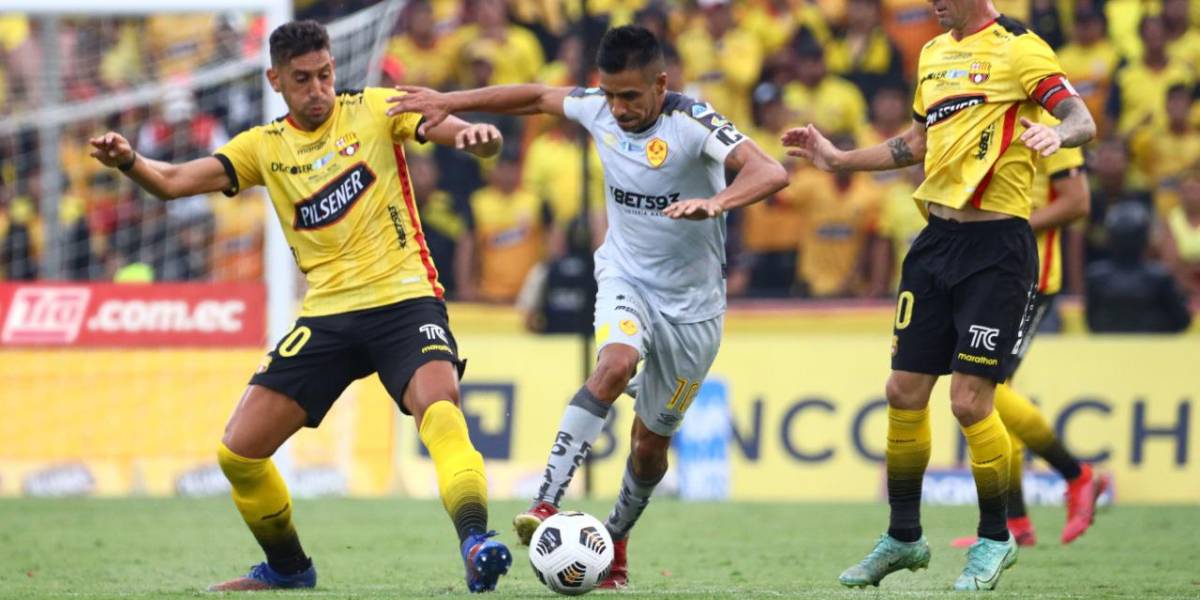 Aucas y Barcelona SC buscan la gloria deportiva este domingo en el 'Chillogallo' de Quito