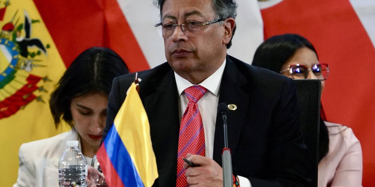 Petro responde a acusaciones del excanciller Leyva y critica la cobertura mediática