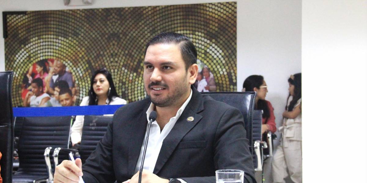 Andrés Fantoni asume la Vicepresidencia del Cpccs