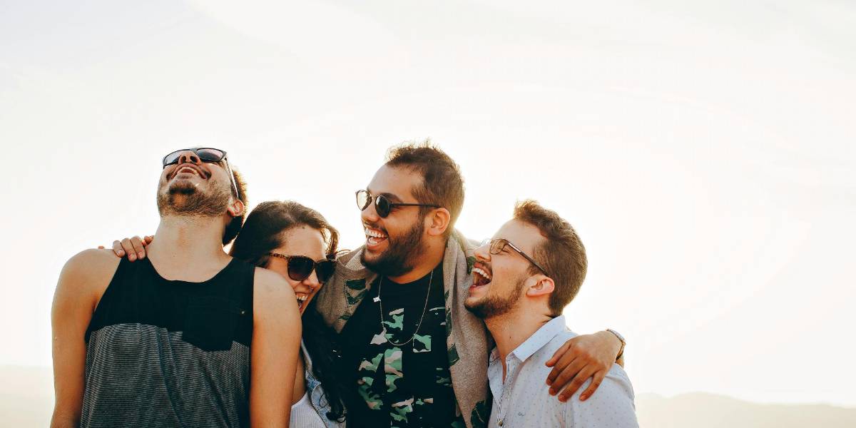 Día Mundial de la Sonrisa: cómo la risa fortalece la salud física, mental y social