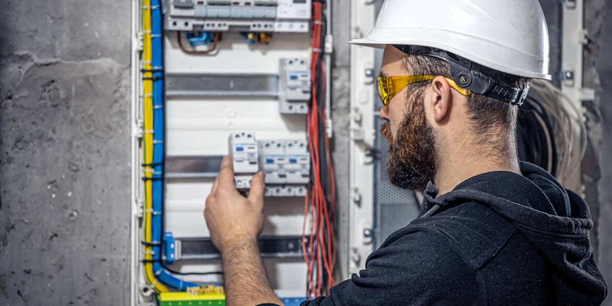 El Gobierno dispone que en las planillas de luz no se cobre la Tasa de Recolección de Basura