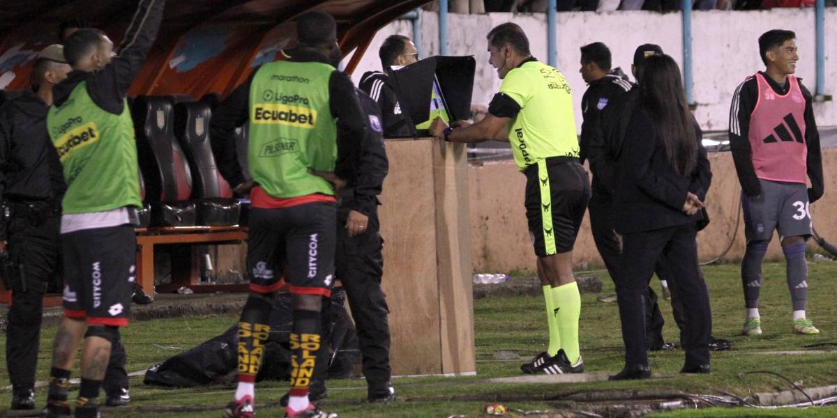 Francisco Egas sobre los audios VAR: Las conversaciones entre árbitros están protegidas, pueden ser escuchadas por interesados, pero no públicas