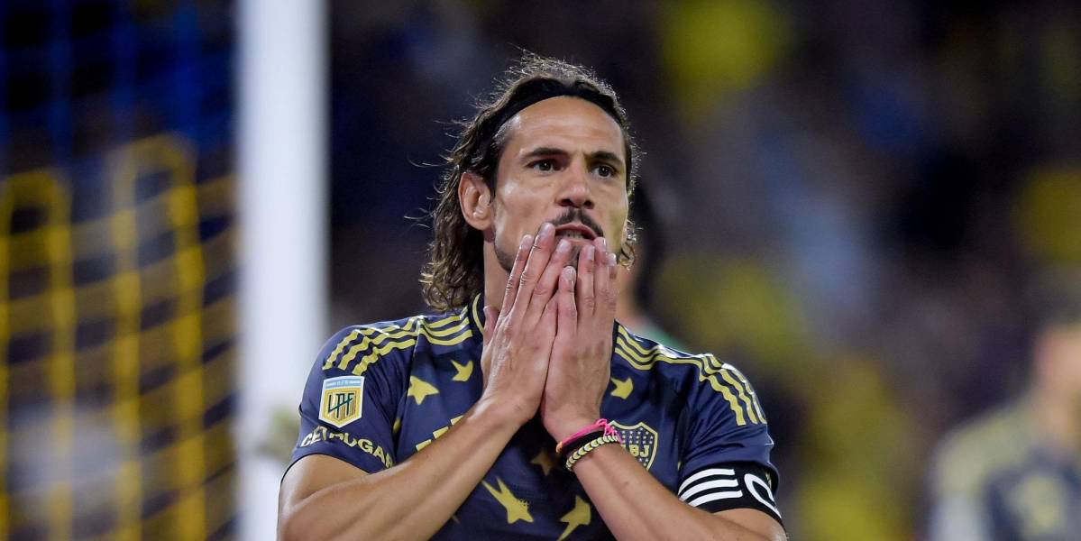 Edinson Cavani, delantero de Boca Juniors, no jugará ante River Plate por lesión
