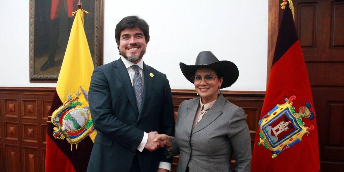 Mónica Salazar, quien dejó el correísmo, se suma a la bancada oficialista ADN