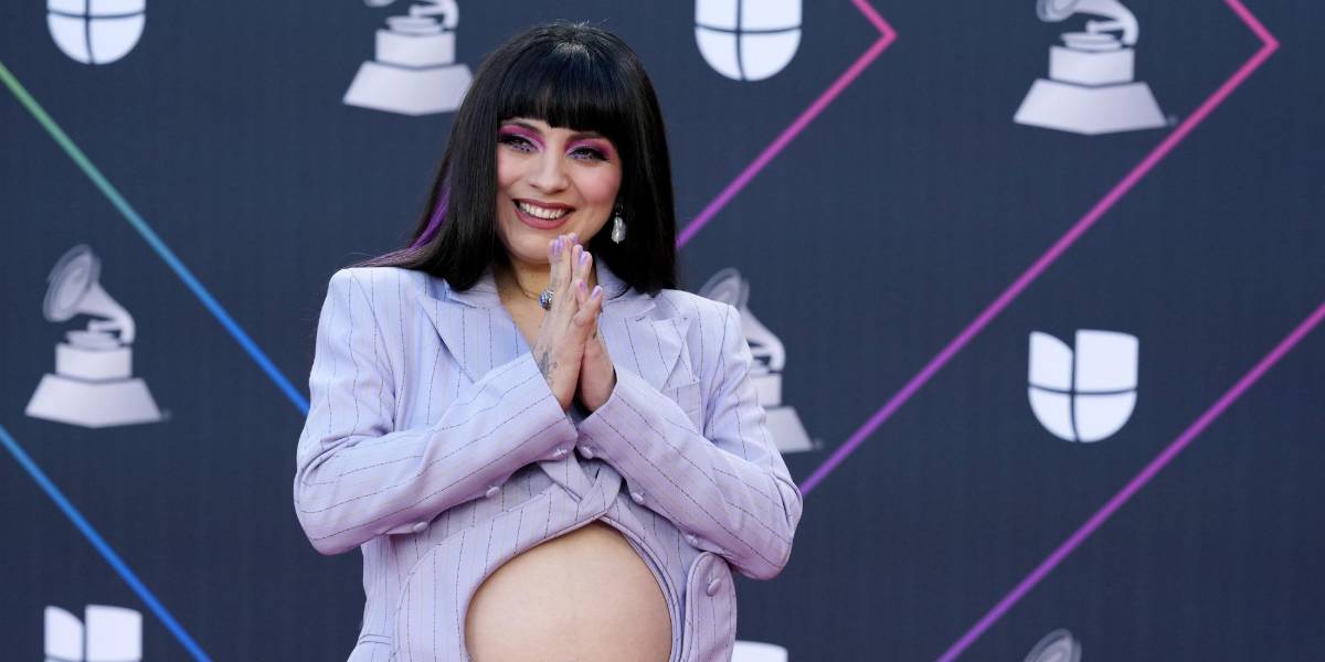 Tonos pastel y mucho amor en la alfombra de los Latin Grammy