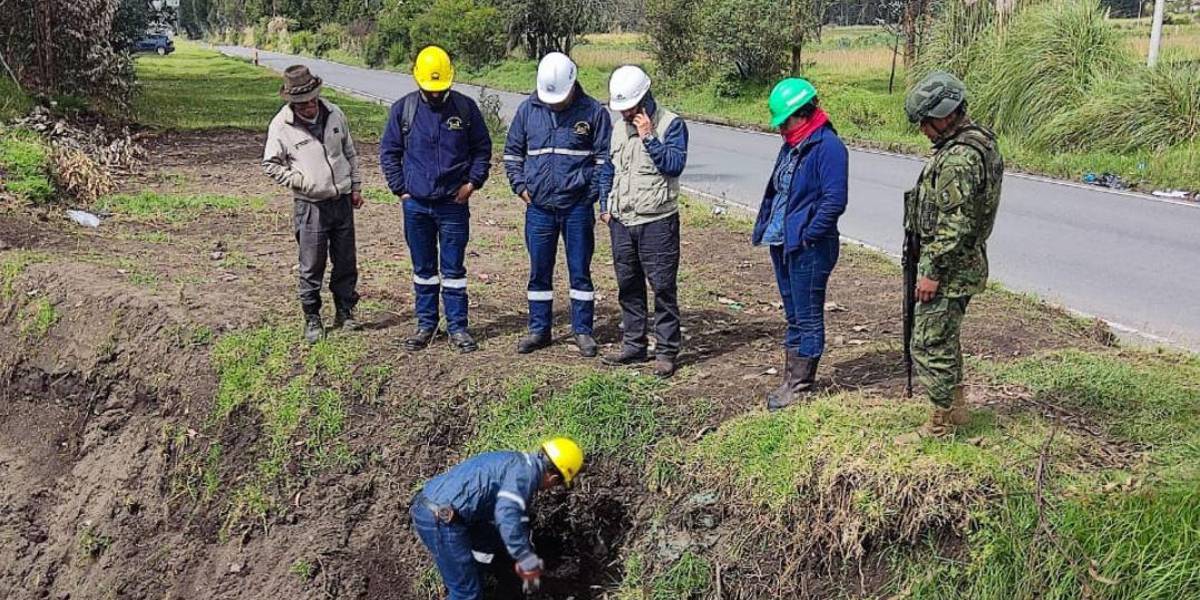 Delincuentes que buscaban perforar un poliducto en Chimborazo se enfrentaron a tiros con los militares
