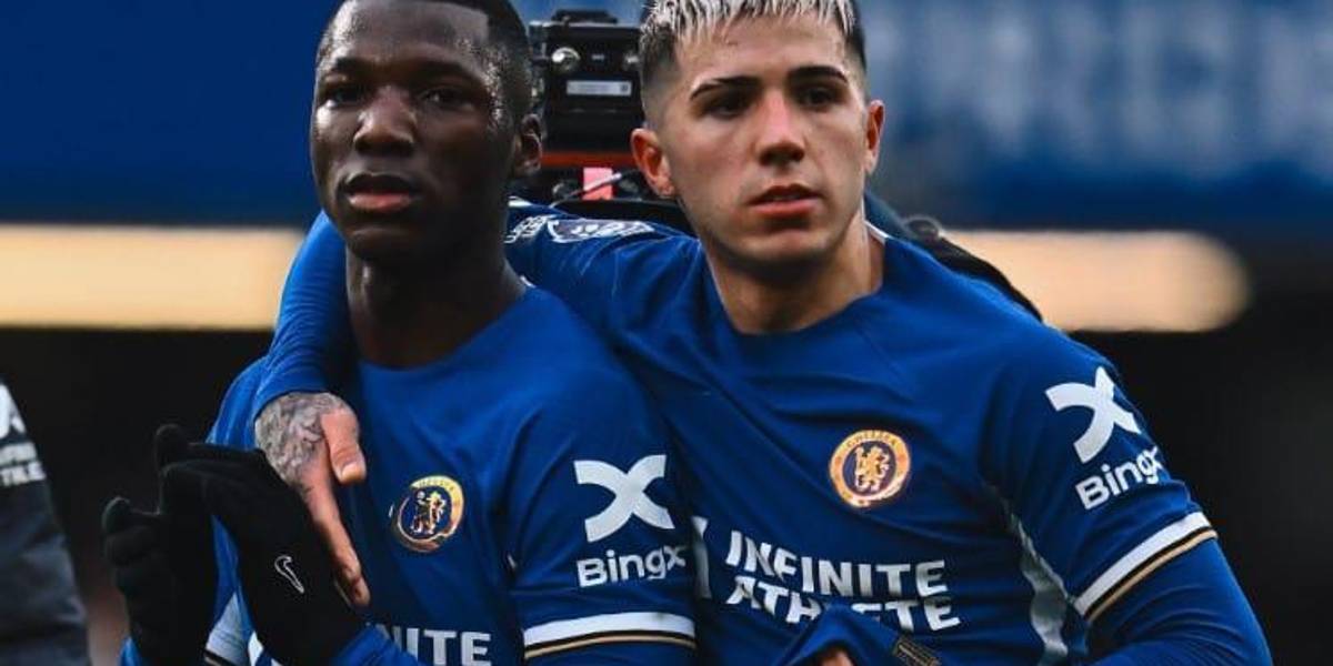 Gary Neville: Moisés Caicedo y Enzo Fernández demostraron tener agallas contra el Manchester City