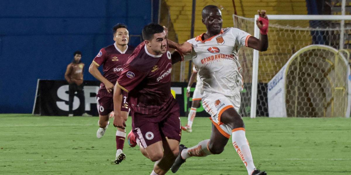 Vinotinto, con gol de penal de Rafael Monti, derrotó a Libertad en el Olímpico Atahualpa