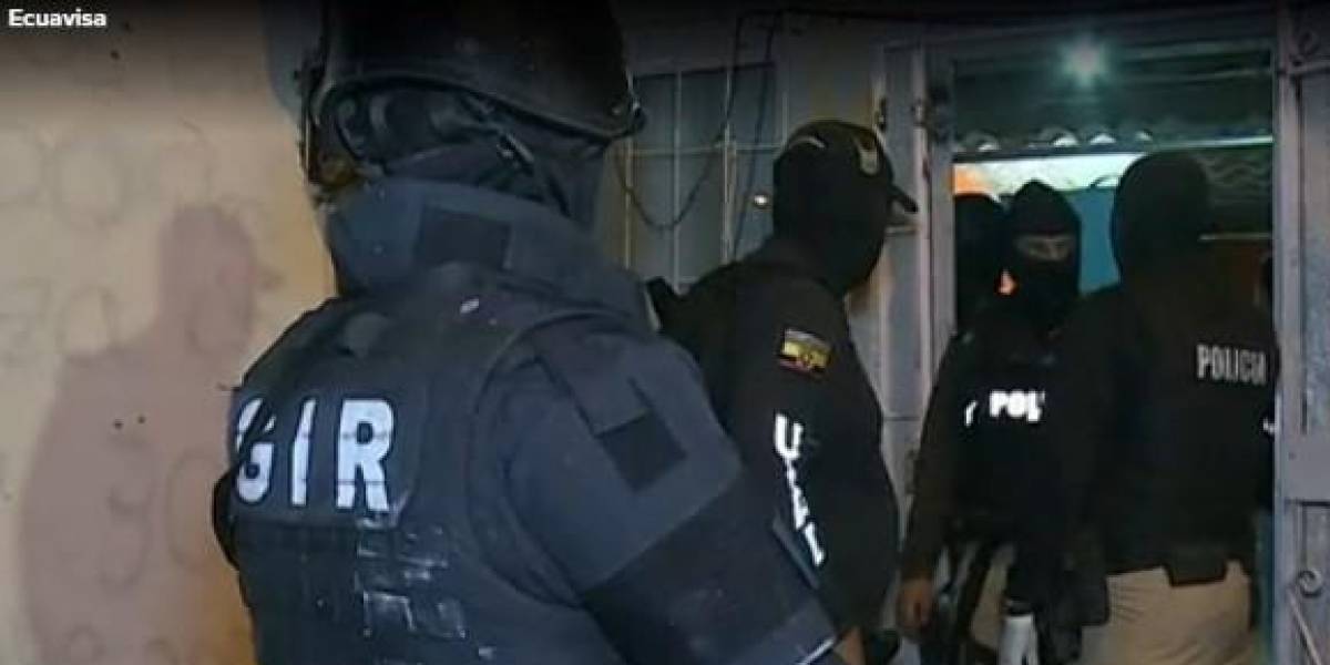 Policía detiene a 14 vinculados a los ataques con explosivos a varias UPC en Guayaquil