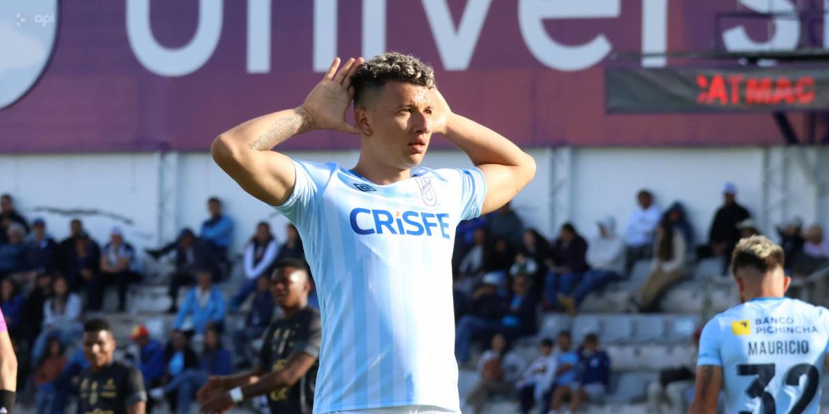 Universidad Católica, con triplete de Byron Palacios, goleó al Macará en la LigaPro