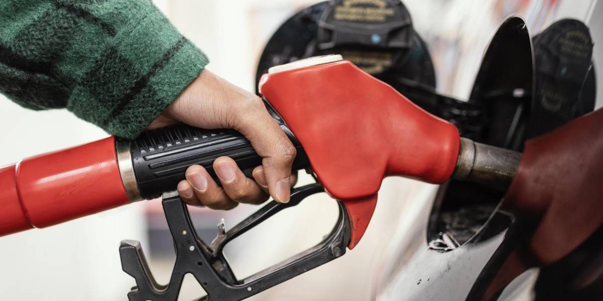 El precio de la gasolina Súper 95 sube a USD 3,75 por galón en febrero