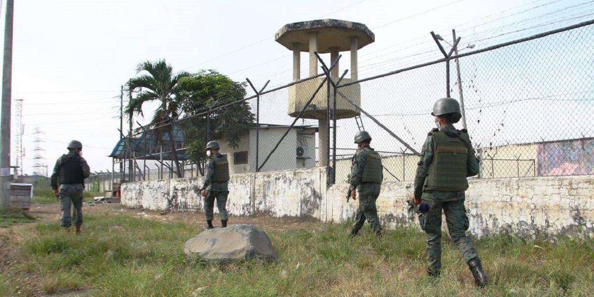 La pirotecnia vista junto a las cárceles de Guayaquil fue detonada en La Germania, sostiene el SNAI