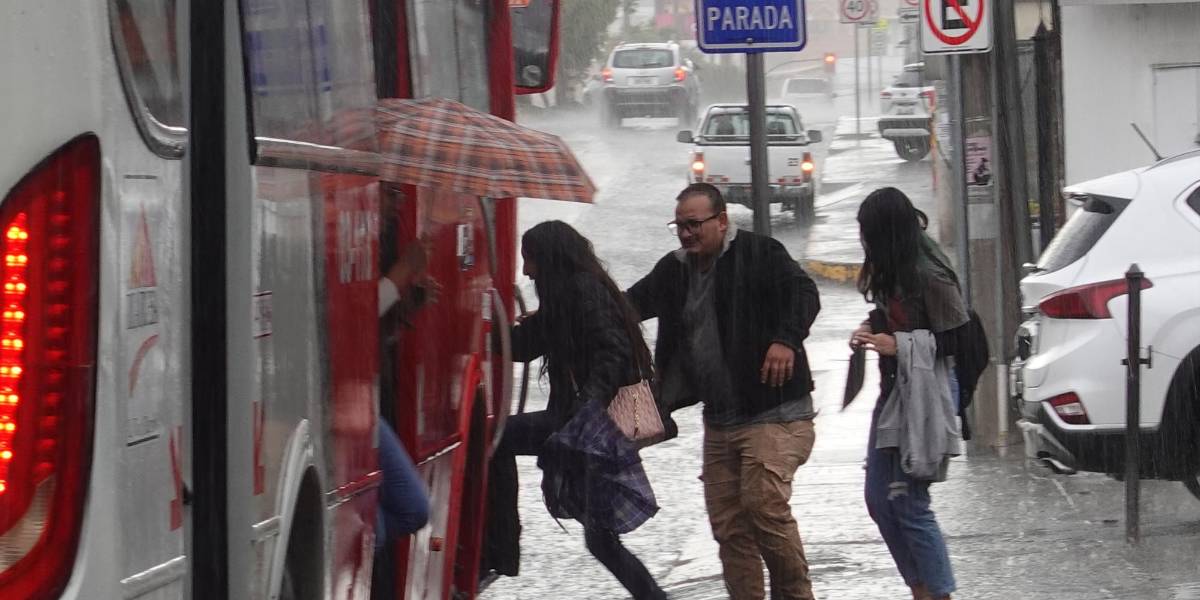 Lluvias intensas y tormentas afectarán la región Litoral y Sierra en Ecuador