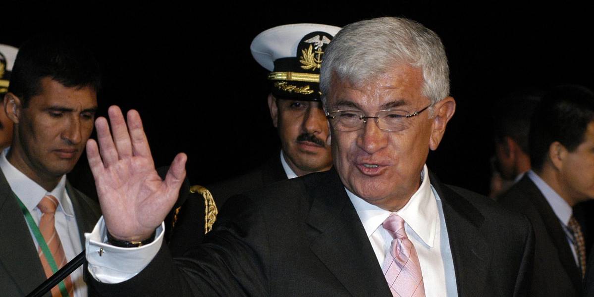 Noboa declara dos días de duelo nacional por el fallecimiento de Alfredo Palacio