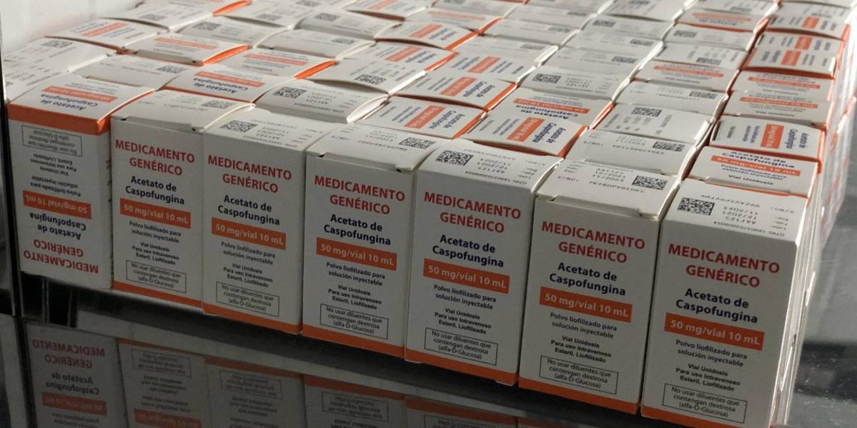 Funcionarios de hospitales públicos son investigados por no entregar medicamentos