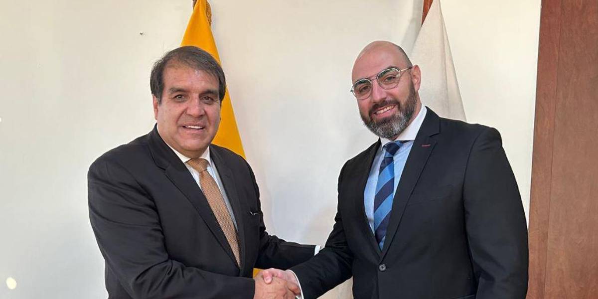 Álvaro Román y Mario Godoy se reúnen para el cambio de la presidencia en la Judicatura