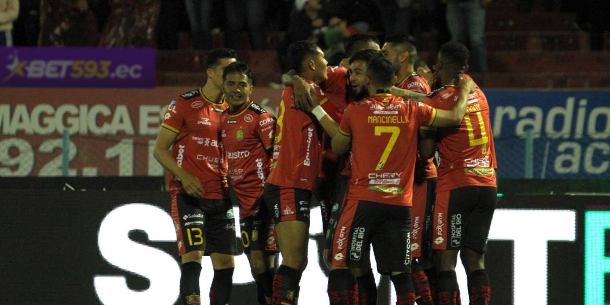 Liga Pro: Deportivo Cuenca venció al Delfín con doblete de Raúl Becerra