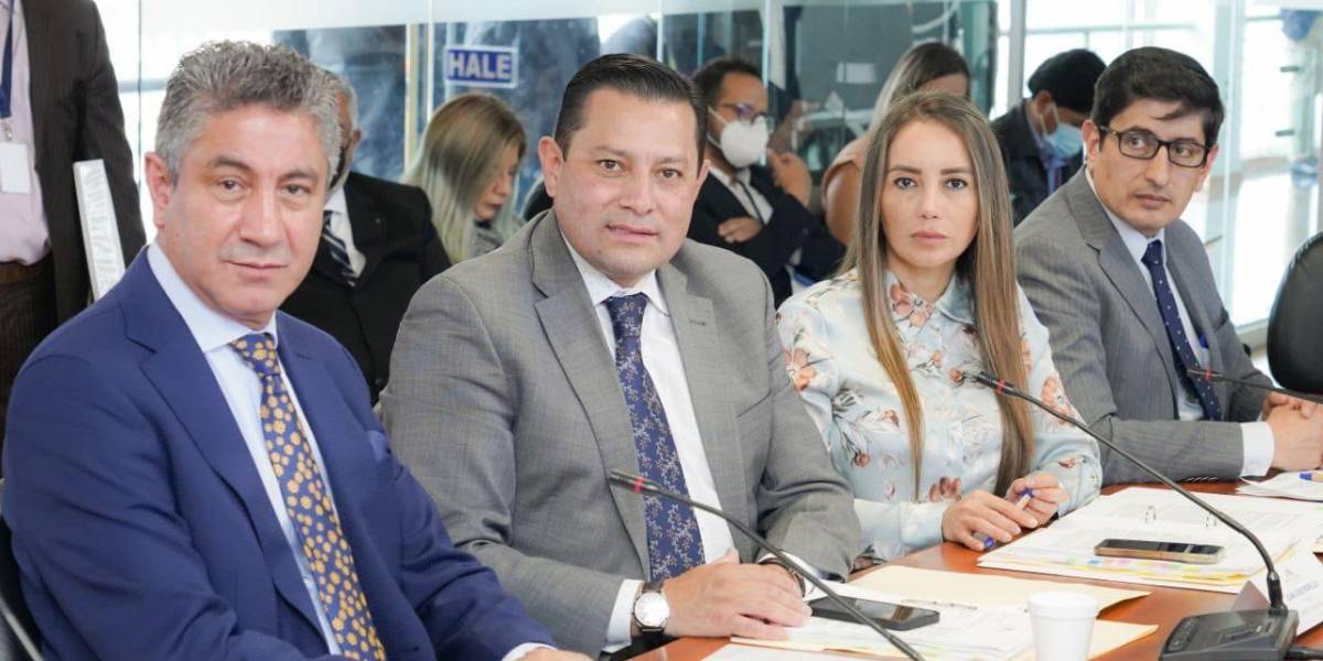 La Asamblea decidirá este miércoles 28 de febrero si vocal y exvocal del Consejo de la Judicatura van a juicio político