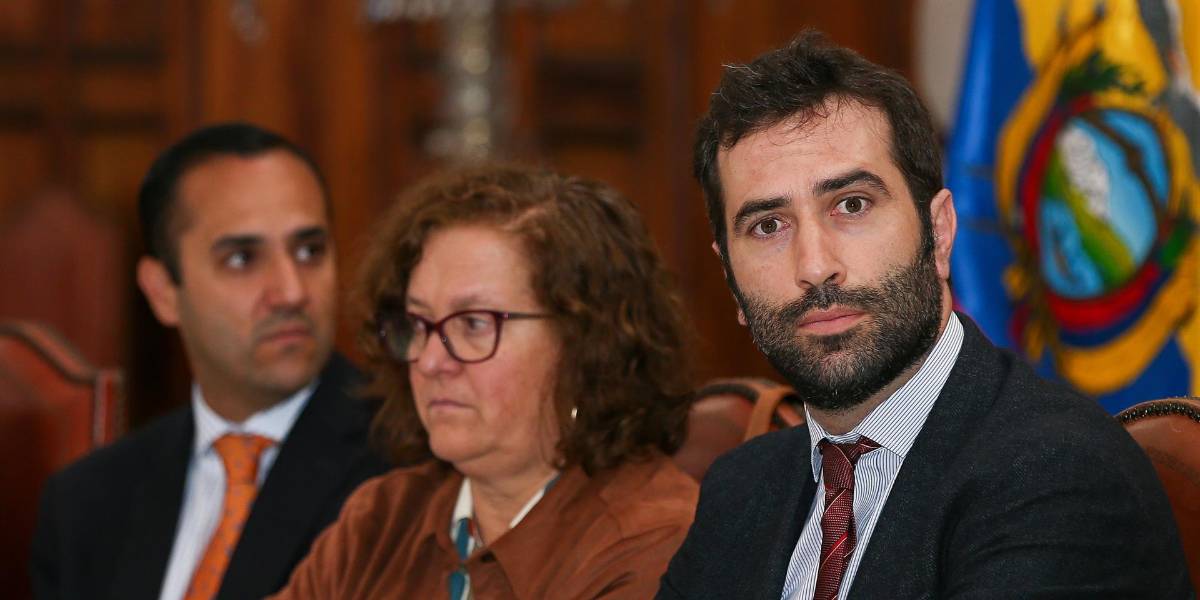 España renunció al cobro de la deuda externa que mantenía con Ecuador