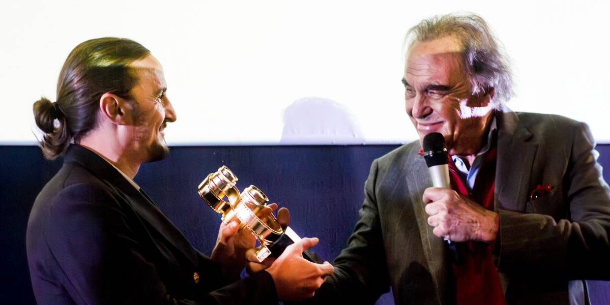 Reconocimiento al cineasta ecuatoriano Luis Felipe Fernández-Salvador y Campodonico