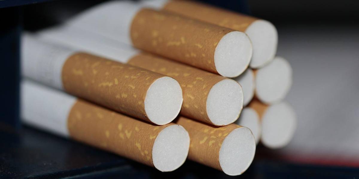 El SRI ajusta las tarifas del ICE a cigarrillos, armas de fuego y avionetas