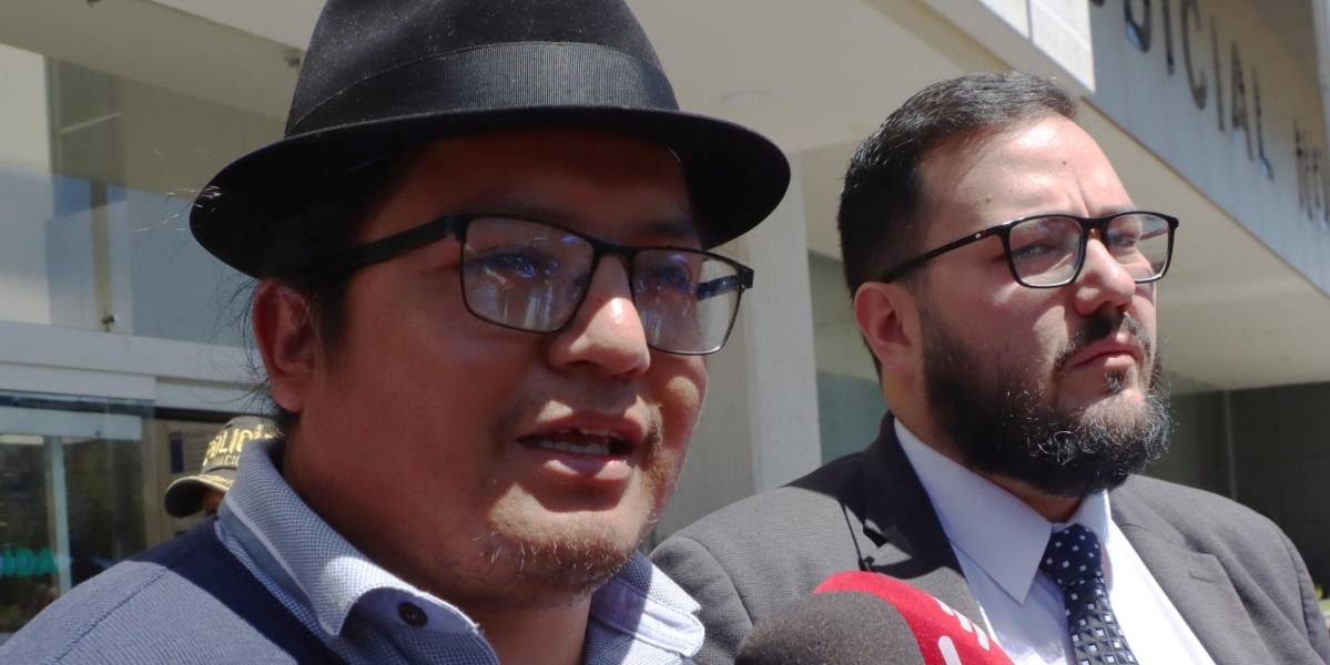 El dirigente indígena Apawki Castro presentó acción de protección por congelamiento de su cuenta bancaria