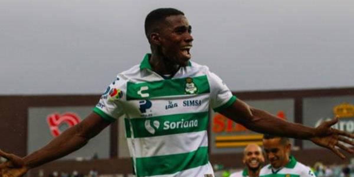 Félix Torres marcó gol en la victoria del Santos Laguna