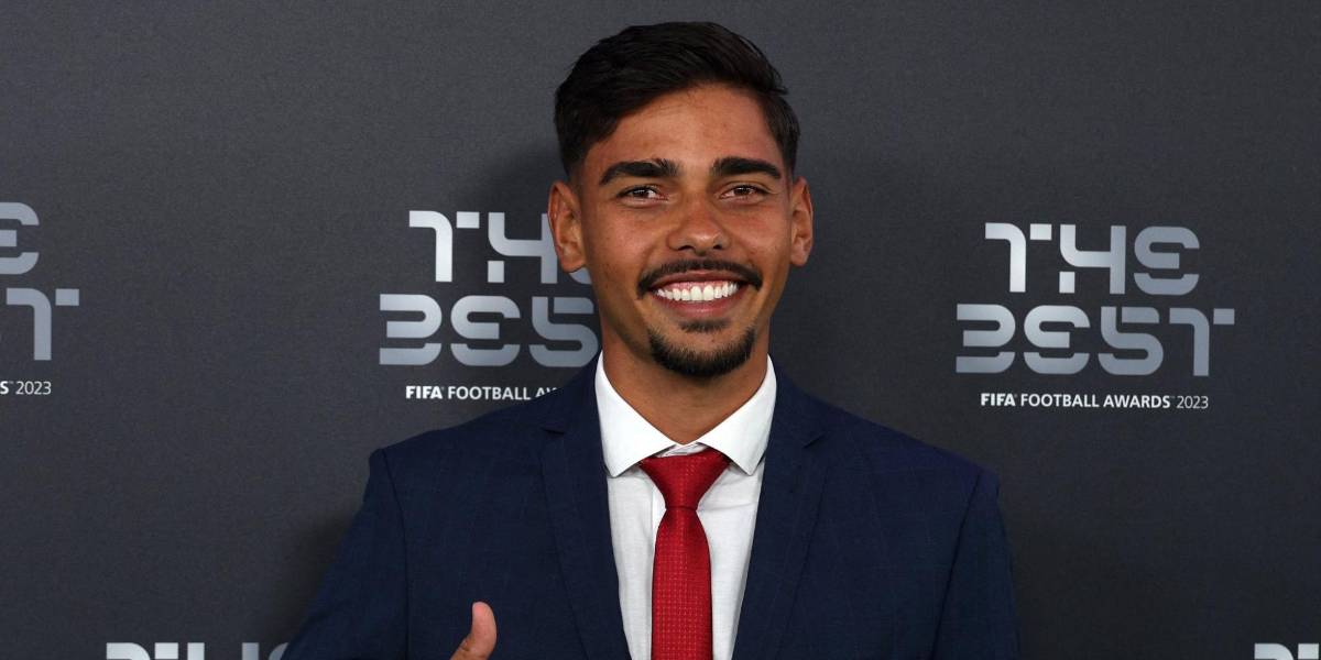 El brasileño Guilherme Madruga ganó el premio Puskas con un gol de chilena