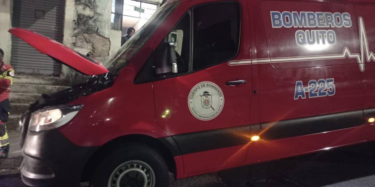 Delincuentes robaron el cerebro de una ambulancia de Bomberos Quito que atendía una emergencia en Chiriyacu